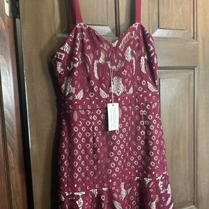 Two sisters the label